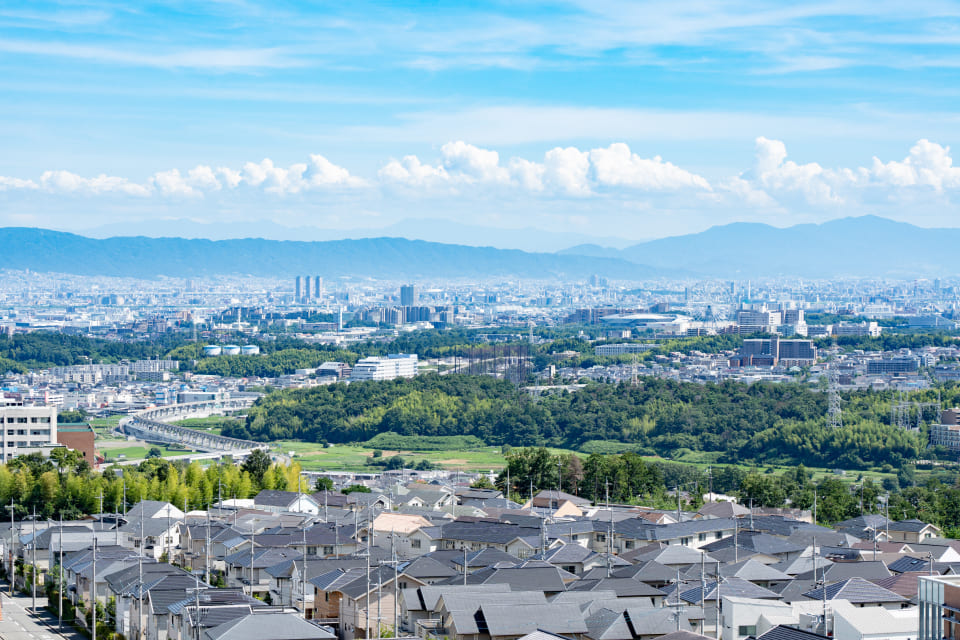 高所からの箕面市の景色